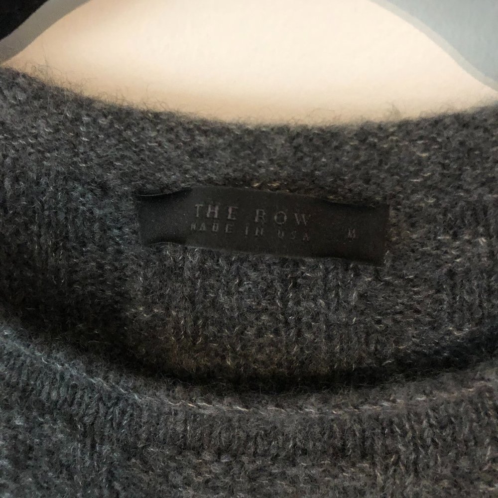 The Row Cashmere and Silk Sweater - Picture 5 of 9